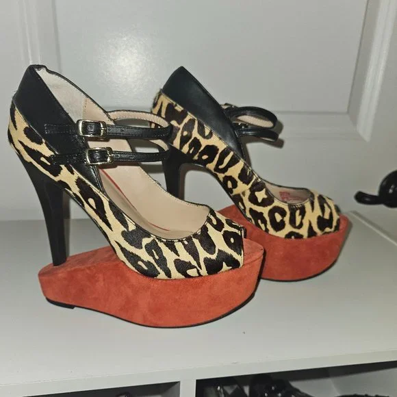 Dolce Vita 8 Platform Peep Toe High Heel Shoe - Picture 1 of 10